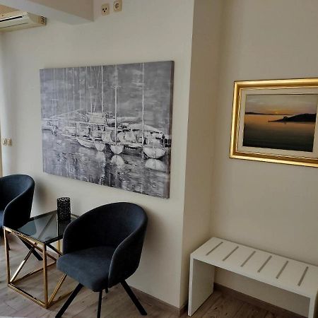 Rooms Villa Padre Паг Екстериор снимка