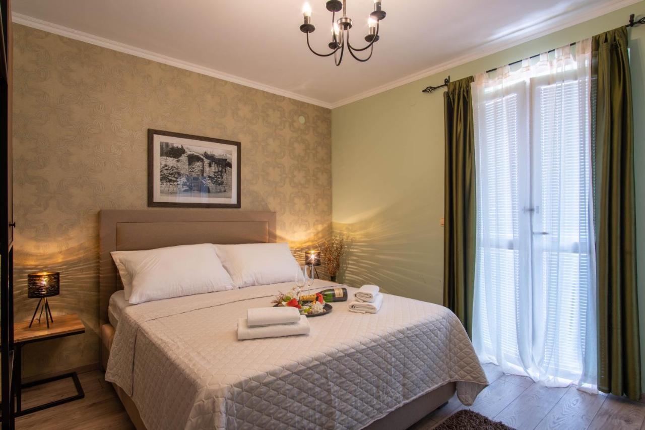 Rooms Villa Padre Паг Екстериор снимка