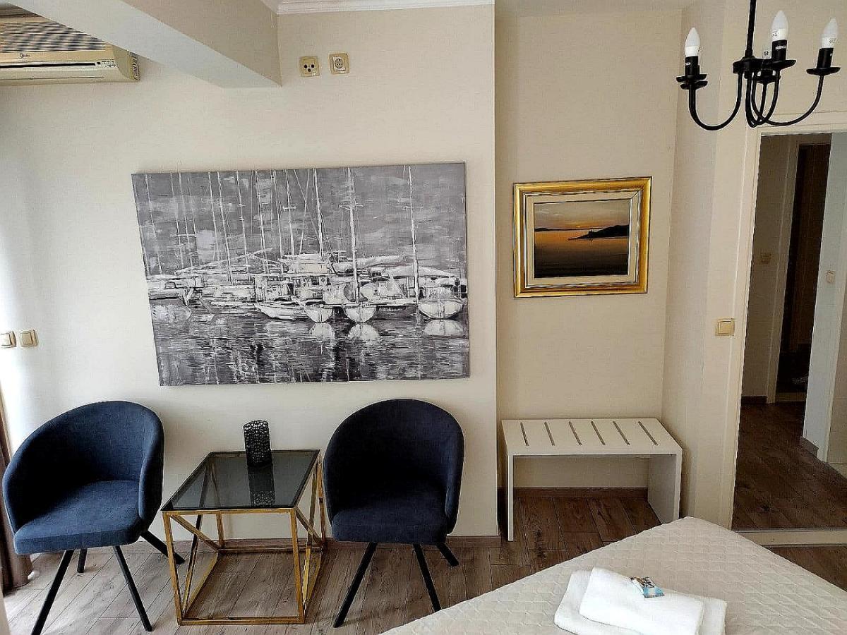 Rooms Villa Padre Паг Екстериор снимка